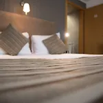 De L'ange Hotel 3*