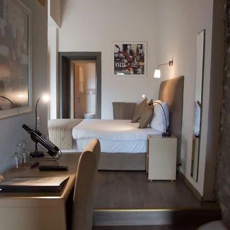 Ξενοδοχείο De L'ange Νιόν