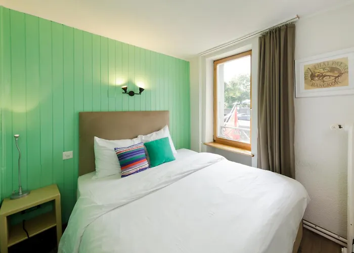 ホテル ドゥランジュ ニヨン