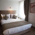 De L'ange Hotel 3*