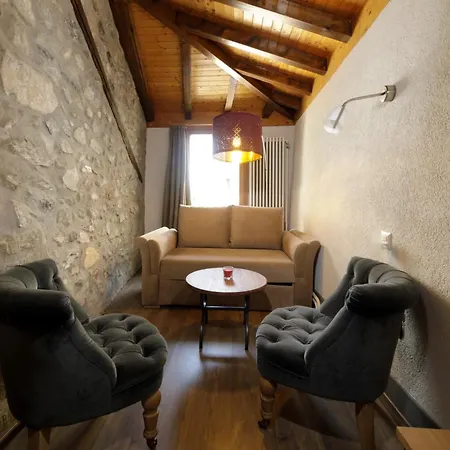 De L'ange Szálloda 3*